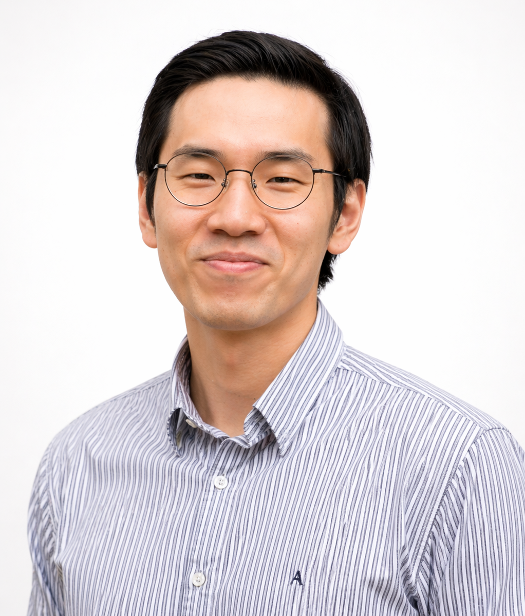 Dr. Jiseung Yoon's headshot