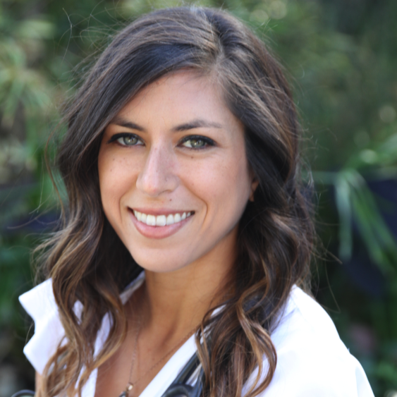 Dr. Amanda Tully's Headshot